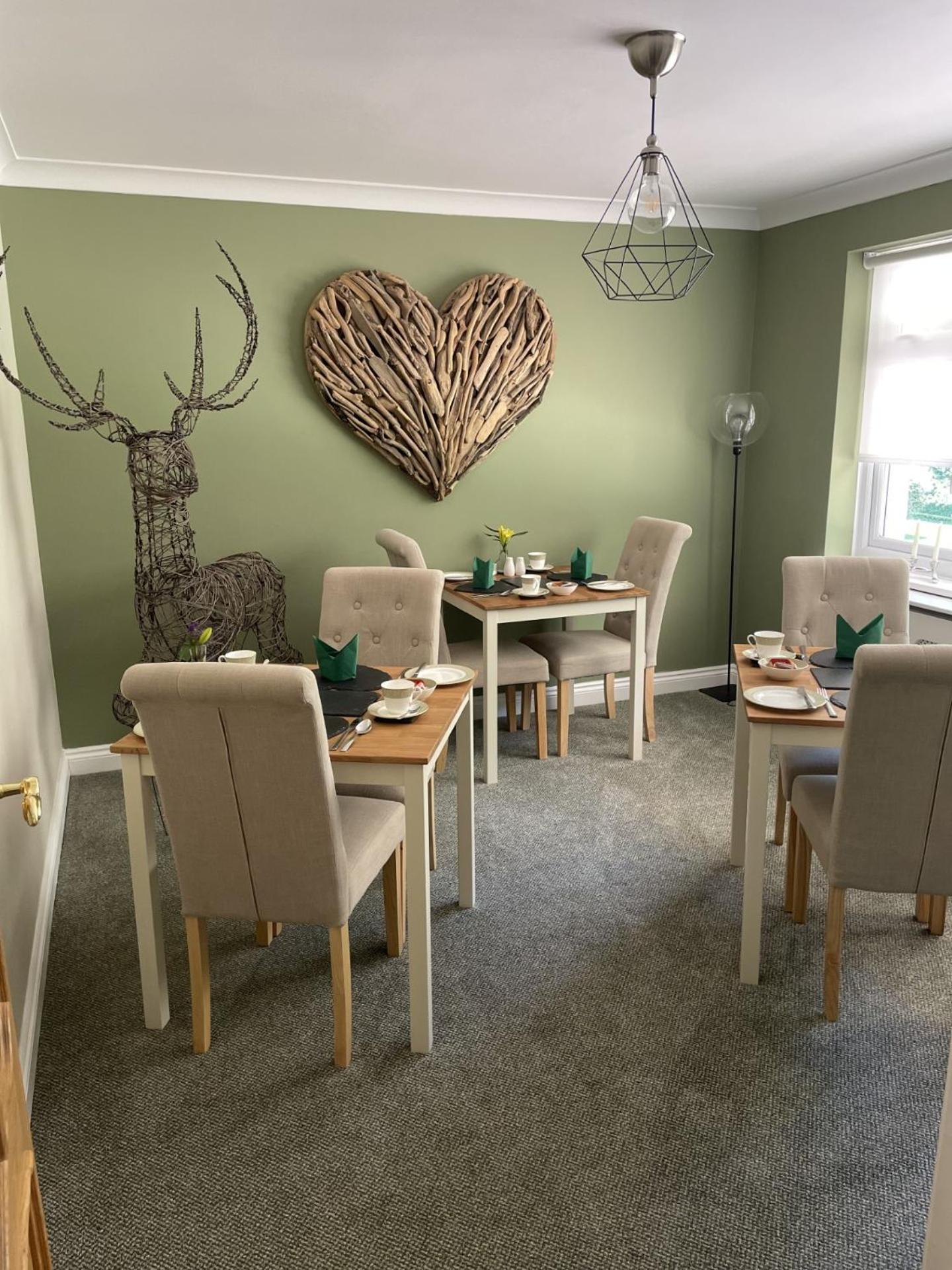 Woodland House B & B Уимборн-Минстер Экстерьер фото